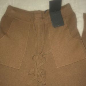 NWT - M made in Italy Camel Sweater Joggers